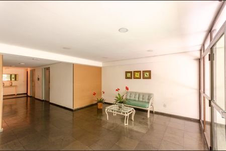 Apartamento para alugar com 47m², 2 quartos e 1 vaga Apartamento para alugar com 47m², 2 quartos e 1 vagaHall de entrada