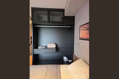 Studio para alugar com 35m², 1 quarto e sem vaga Studio para alugar com 35m², 1 quarto e sem vagaSala/Quarto