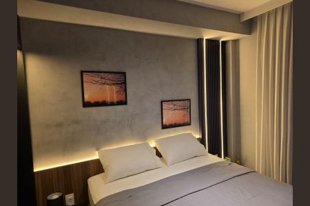 Studio para alugar com 35m², 1 quarto e sem vaga Studio para alugar com 35m², 1 quarto e sem vagaSala/Quarto