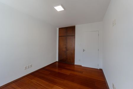 Apartamento para alugar com 110m², 3 quartos e 1 vagaQuarto 2