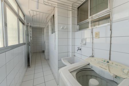 Apartamento para alugar com 110m², 3 quartos e 1 vagaÁrea de Serviço
