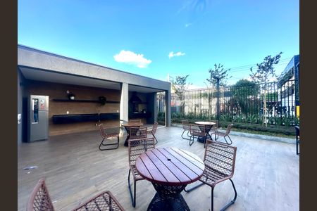 Apartamento à venda com 68m², 2 quartos e 1 vaga Apartamento à venda com 68m², 2 quartos e 1 vagaArea Comum - Churrasqueira