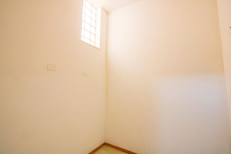 Casa à venda com 118m², 2 quartos e 1 vagaDepósito