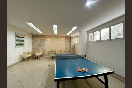 Apartamento à venda com 90m², 2 quartos e 1 vaga Apartamento à venda com 90m², 2 quartos e 1 vagaÁrea comum - sala de jogos