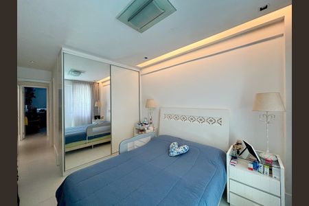 Apartamento à venda com 90m², 2 quartos e 1 vaga Apartamento à venda com 90m², 2 quartos e 1 vagaSuíte