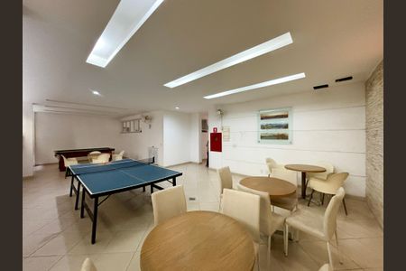 Apartamento à venda com 90m², 2 quartos e 1 vaga Apartamento à venda com 90m², 2 quartos e 1 vagaÁrea comum - sala de jogos