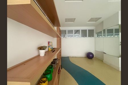 Apartamento à venda com 90m², 2 quartos e 1 vaga Apartamento à venda com 90m², 2 quartos e 1 vagaÁrea comum - sala de exercícios