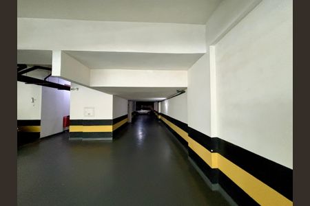 Apartamento à venda com 90m², 2 quartos e 1 vaga Apartamento à venda com 90m², 2 quartos e 1 vagaGaragem