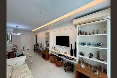 Apartamento à venda com 90m², 2 quartos e 1 vaga Apartamento à venda com 90m², 2 quartos e 1 vagaSala