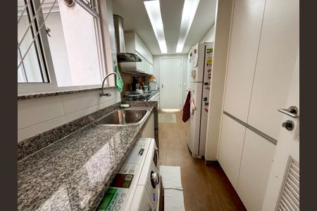 Apartamento à venda com 90m², 2 quartos e 1 vaga Apartamento à venda com 90m², 2 quartos e 1 vagaÁrea de serviço