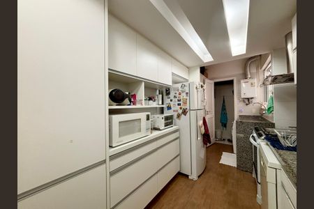 Apartamento à venda com 90m², 2 quartos e 1 vaga Apartamento à venda com 90m², 2 quartos e 1 vagaCozinha