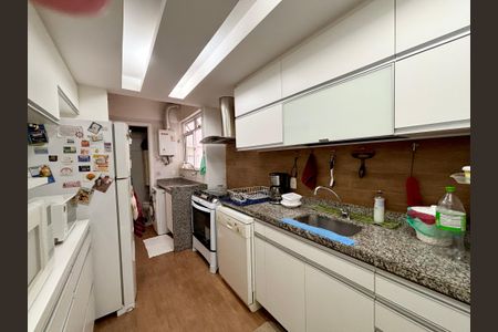 Apartamento à venda com 90m², 2 quartos e 1 vaga Apartamento à venda com 90m², 2 quartos e 1 vagaCozinha