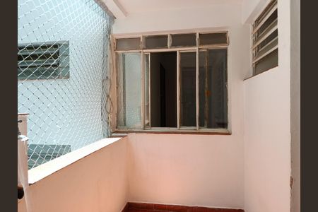 Apartamento para alugar com 68m², 2 quartos e sem vagaÁrea de Serviço