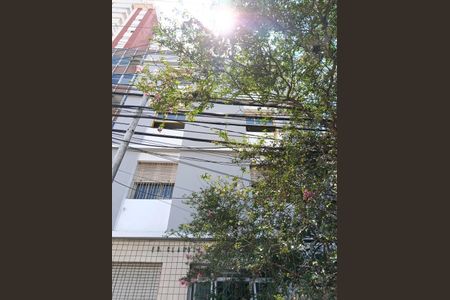 Apartamento para alugar com 68m², 2 quartos e sem vagaFachada