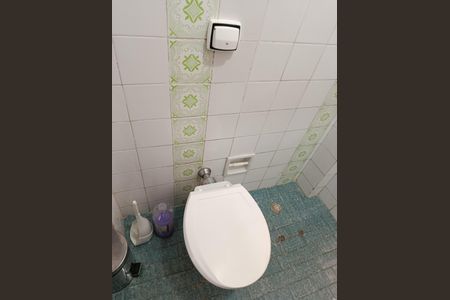 Apartamento para alugar com 68m², 2 quartos e sem vagaBanheiro