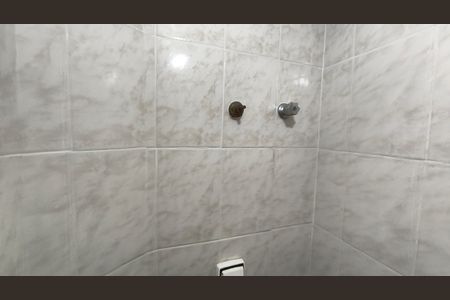 Apartamento para alugar com 75m², 2 quartos e sem vaga Apartamento para alugar com 75m², 2 quartos e sem vagaBanheiro de Serviço