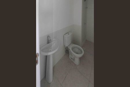 Apartamento para alugar com 35m², 2 quartos e sem vaga Apartamento para alugar com 35m², 2 quartos e sem vagaBanheiro