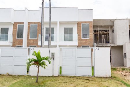 Casa para alugar com 94m², 2 quartos e 2 vagas Casa para alugar com 94m², 2 quartos e 2 vagasFachada