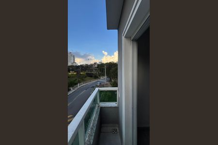 Apartamento à venda com 70m², 2 quartos e 1 vaga Apartamento à venda com 70m², 2 quartos e 1 vagaSuite Varanda