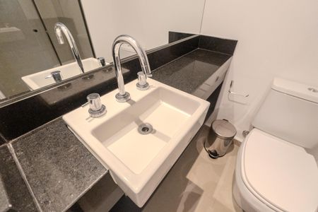 Studio à venda com 20m², 1 quarto e sem vaga Studio à venda com 20m², 1 quarto e sem vagaBanheiro