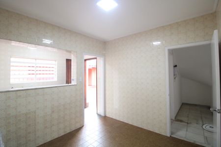 Casa para alugar com 250m², 3 quartos e 8 vagasCozinha