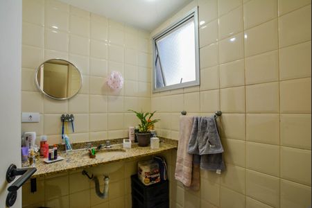 Apartamento à venda com 89m², 3 quartos e 2 vagasBanheiro da Suíte