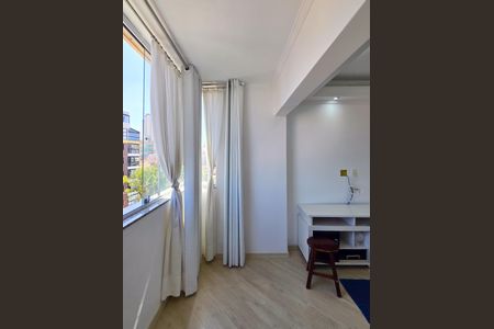 Apartamento à venda com 71m², 3 quartos e 1 vagaSacada
