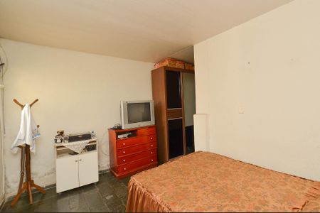 Casa à venda com 185m², 4 quartos e 7 vagasQuarto 2