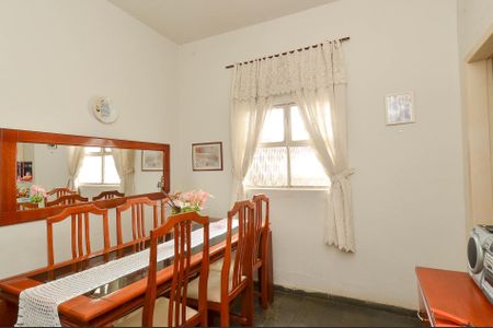 Casa à venda com 185m², 4 quartos e 7 vagasSala de Jantar