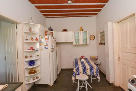 Casa à venda com 185m², 4 quartos e 7 vagasCozinha