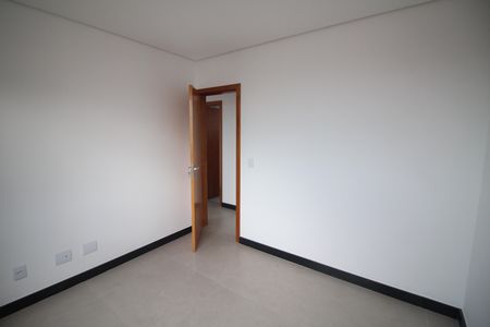 Apartamento para alugar com 170m², 3 quartos e 2 vagasQuarto 2