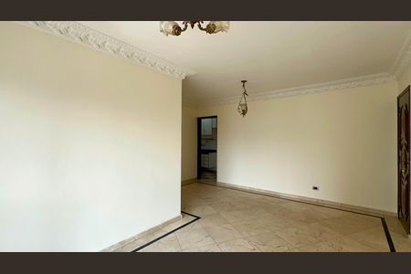 Apartamento para alugar com 84m², 2 quartos e 1 vagaSala