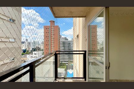 Apartamento para alugar com 84m², 2 quartos e 1 vagaVaranda