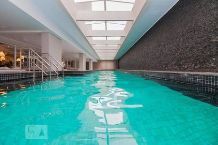 Apartamento à venda com 66m², 2 quartos e 1 vaga Apartamento à venda com 66m², 2 quartos e 1 vagaPiscina