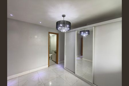 Apartamento à venda com 70m², 2 quartos e 1 vaga