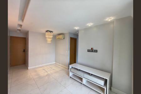 Apartamento à venda com 70m², 2 quartos e 1 vaga