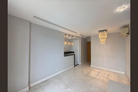 Apartamento à venda com 70m², 2 quartos e 1 vaga