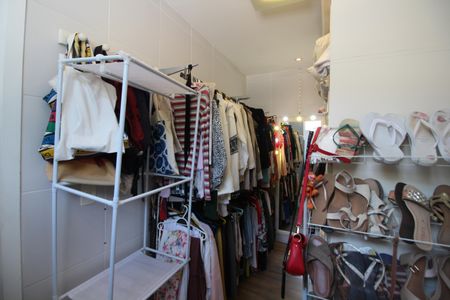 Casa de condomínio à venda com 600m², 4 quartos e 3 vagasQuarto 2 - Closet