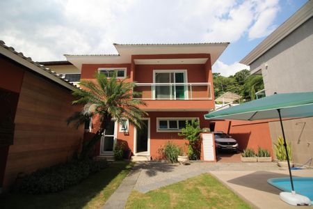 Casa de condomínio à venda com 600m², 4 quartos e 3 vagasÁrea Externa