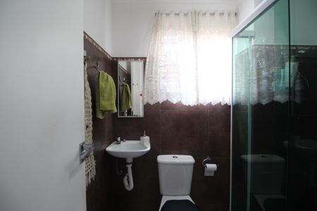 Casa de condomínio à venda com 600m², 4 quartos e 3 vagasBanheiro de Serviço