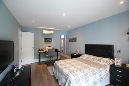 Casa de condomínio à venda com 600m², 4 quartos e 3 vagasQuarto 3