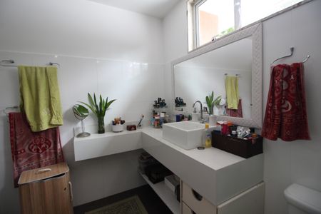 Casa de condomínio à venda com 600m², 4 quartos e 3 vagasQuarto 4 - Suíte