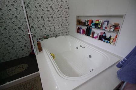 Casa de condomínio à venda com 600m², 4 quartos e 3 vagasQuarto 4 - Suíte