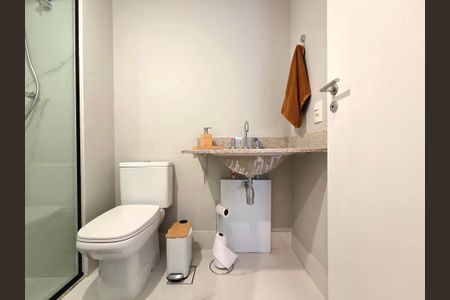 Apartamento à venda com 77m², 2 quartos e 1 vaga Apartamento à venda com 77m², 2 quartos e 1 vagaBanheiro Social