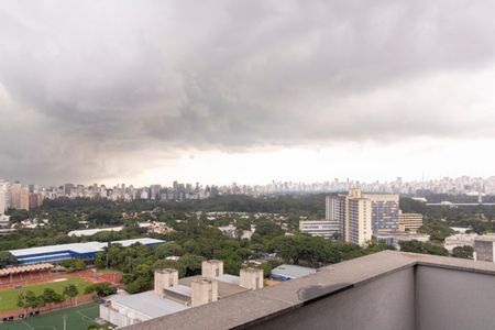 Apartamento à venda com 77m², 2 quartos e 1 vaga Apartamento à venda com 77m², 2 quartos e 1 vagaVista da janela da Academia