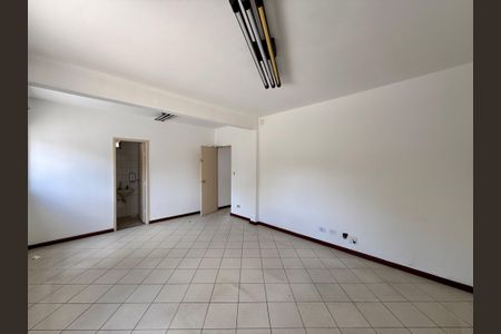 Casa à venda com 254m², 4 quartos e 3 vagas Casa à venda com 254m², 4 quartos e 3 vagasSuíte 1