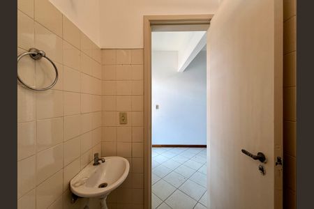 Casa à venda com 254m², 4 quartos e 3 vagas Casa à venda com 254m², 4 quartos e 3 vagasBanheiro Suíte 3