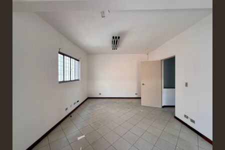 Casa à venda com 254m², 4 quartos e 3 vagas Casa à venda com 254m², 4 quartos e 3 vagasSuíte 4