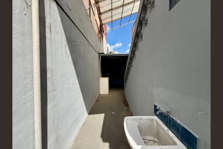 Casa à venda com 254m², 4 quartos e 3 vagas Casa à venda com 254m², 4 quartos e 3 vagasÁrea de Serviço