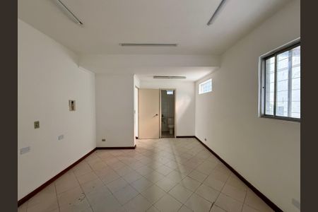 Casa à venda com 254m², 4 quartos e 3 vagas Casa à venda com 254m², 4 quartos e 3 vagasCozinha